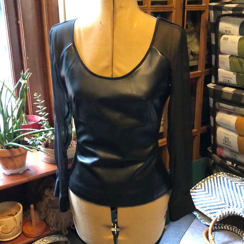 Porcelain Leather Top-size S